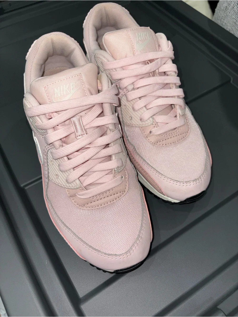 Nike Air Max 90 Women’s Sneakers | Light Pink & White | Size 9